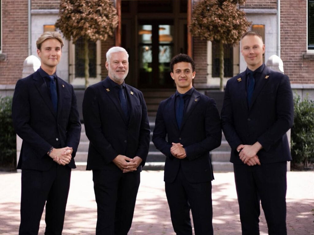 Concierge team (horizontal)
